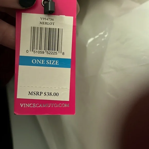 NWT Vince Camuto Scarf 🧣 - Picture 5 of 5